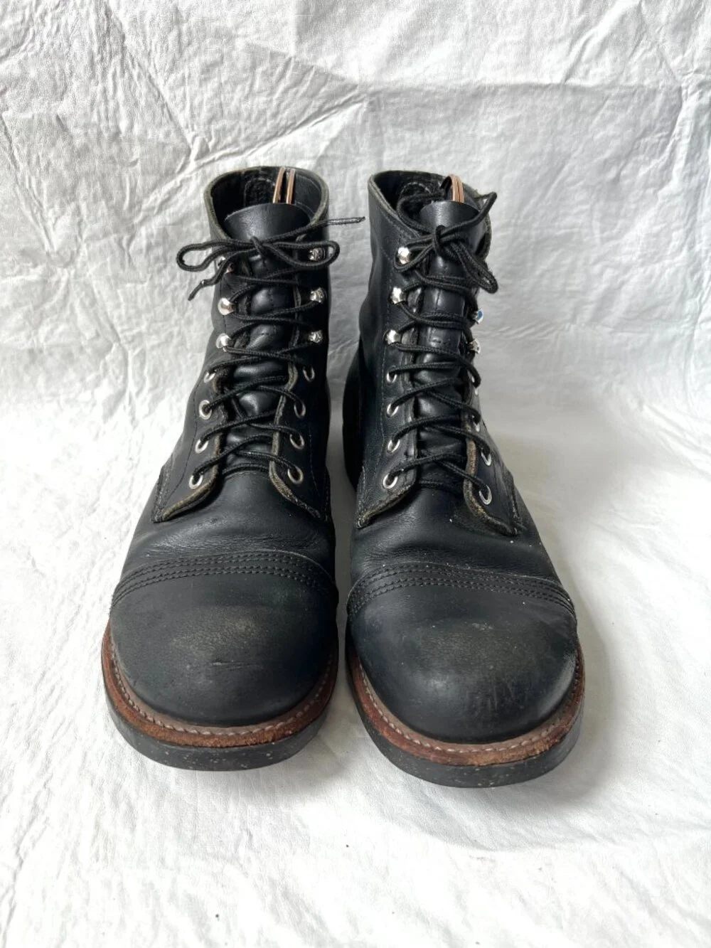 Red Wing boots Iron Ranger 8114 US mens 9.5 black leather cap toe cork sole